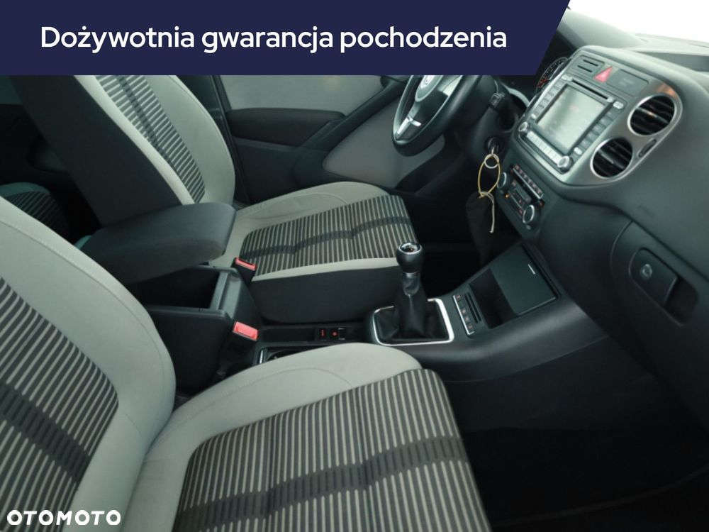 Volkswagen Tiguan - 9