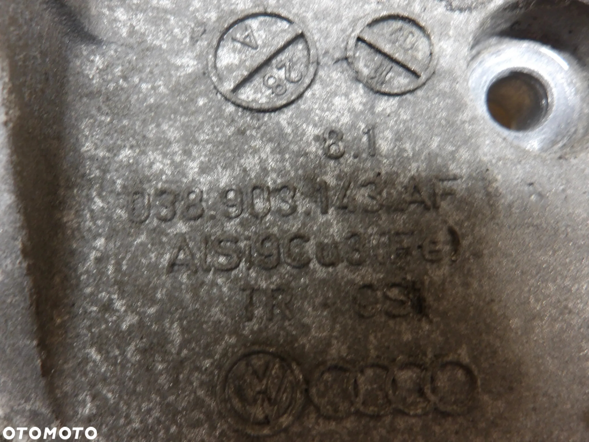 SKODA OCTAVIA II HB 04-08 1.9 TDI ŁAPA ALTERNATORA 038903143 - 4