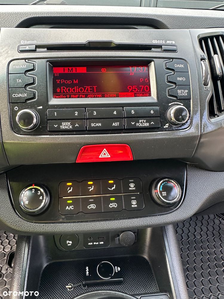 Kia Sportage 2.0 CVVT 4WD Automatik Vision - 27