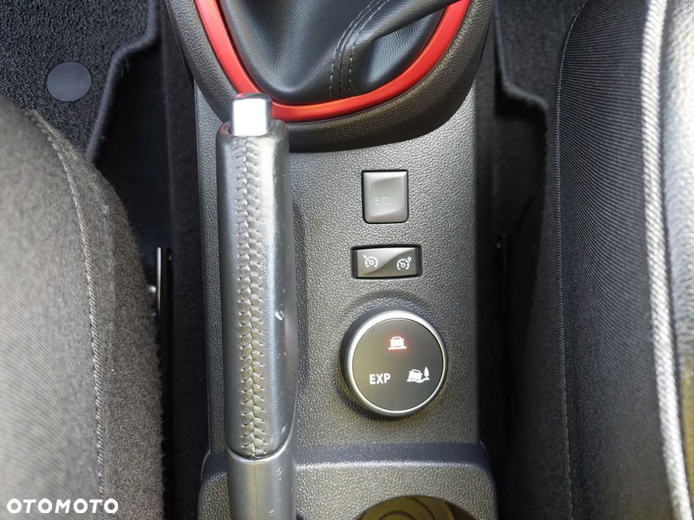 Renault Captur ENERGY TCe 120 Crossborder - 32