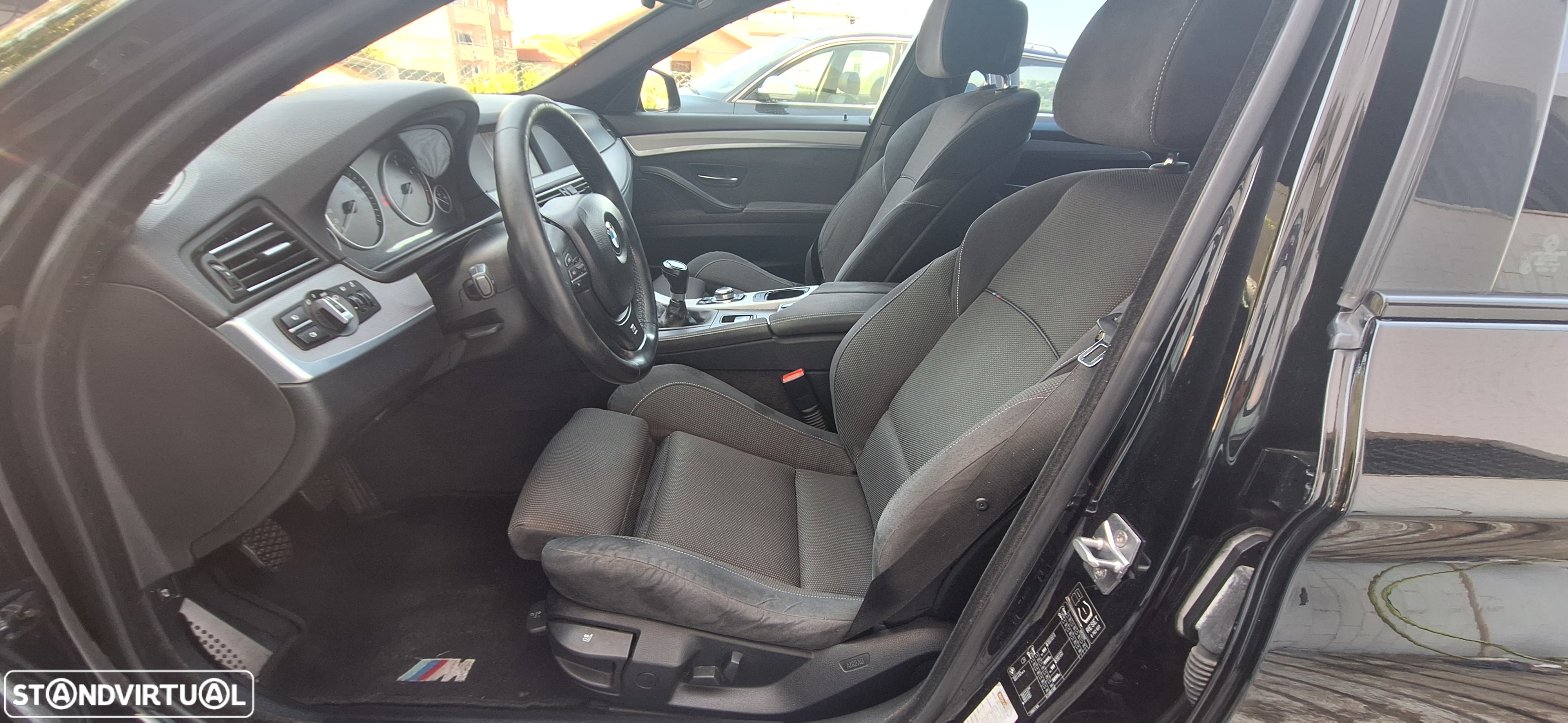 BMW 520 d Pack M - 17