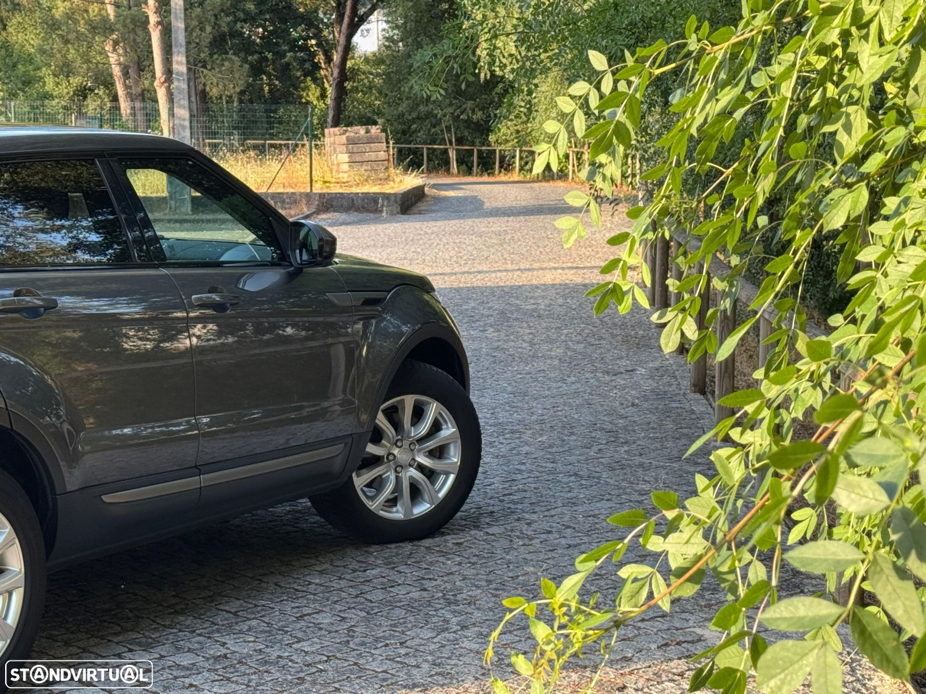 Land Rover Range Rover Evoque 2.0 TD4 Pure - 6