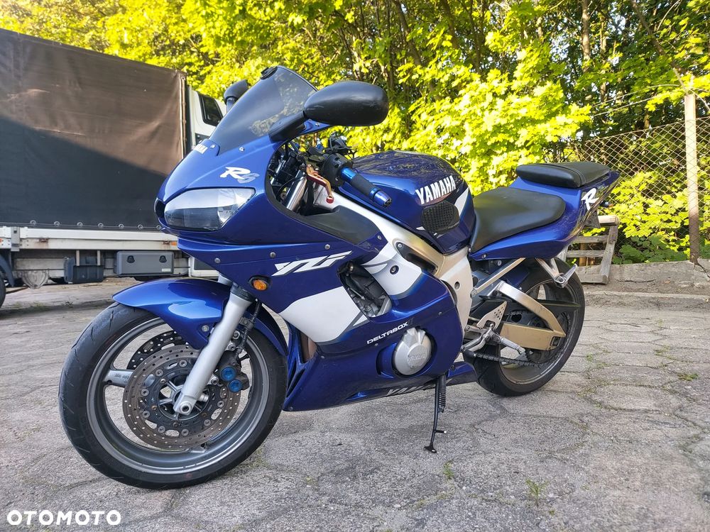 Yamaha R6 - 5