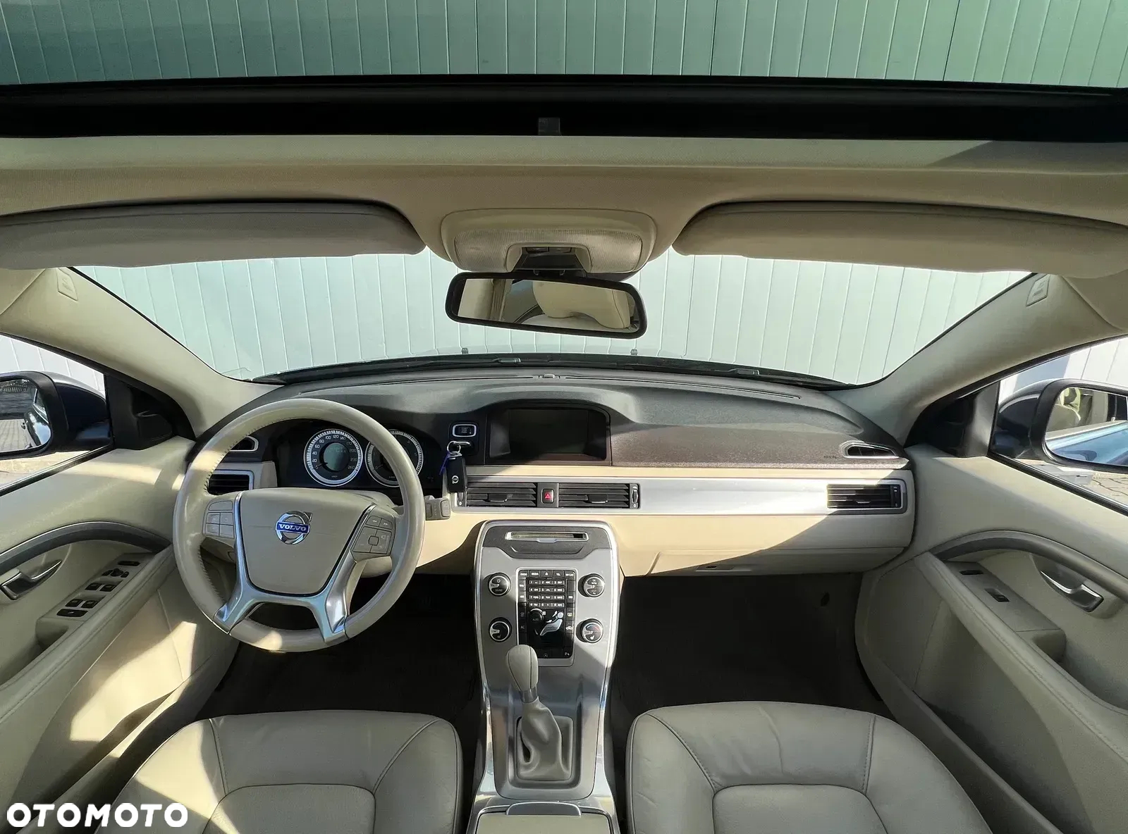 Volvo V70 D5 Summum - 25
