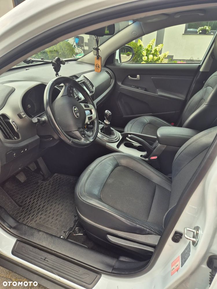 Kia Sportage 1.7 CRDI XL 2WD - 12