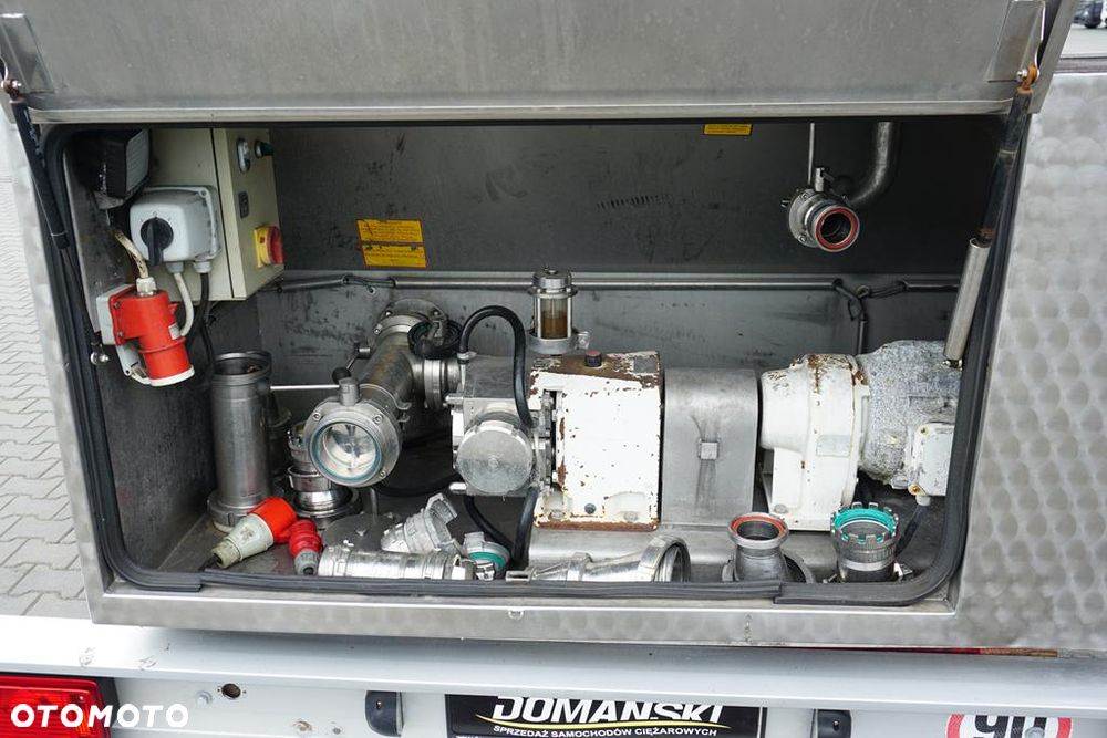 Sommer CYSTERNA SPOZYWCZA / 28 374 LITRÓW / 4 KOMOROWA /  WEBASTO / POMPA - 15