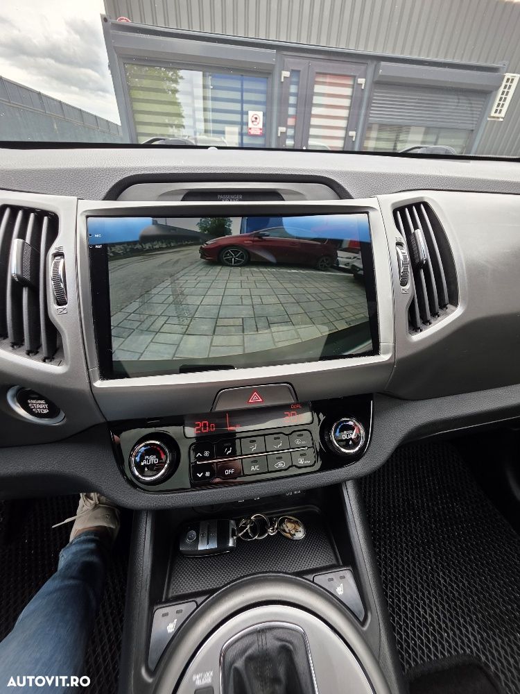 Kia Sportage 2.0 DSL HP 6AT 4x4 Style - 20