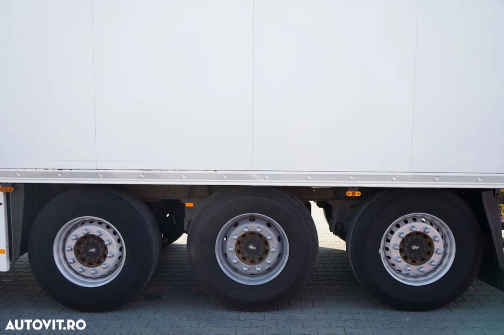 Schmitz Cargobull / REFRIGERAT / THERMO KING SLX 300 / CU CÂRLIG / AXĂ DE RIDICARE / COȘ PENTRU PALEȚI - 25