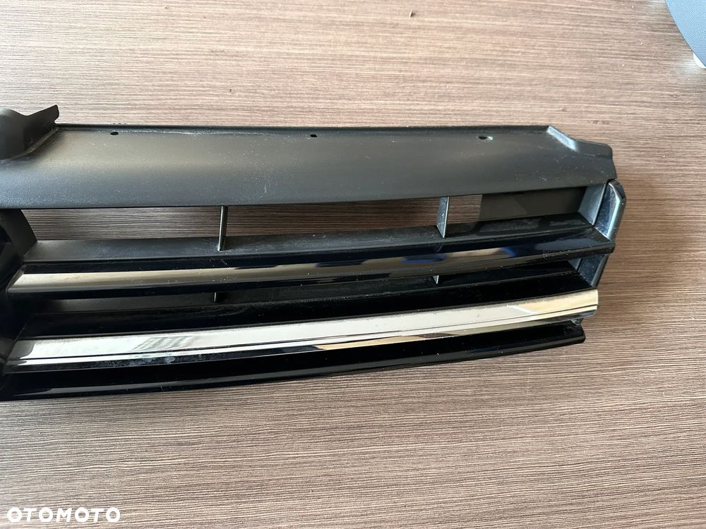 Grill Atrapa VW Golf VII 7 Lift 5G0853653Q - 4