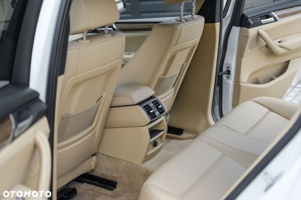 BMW X4 xDrive20d - 15