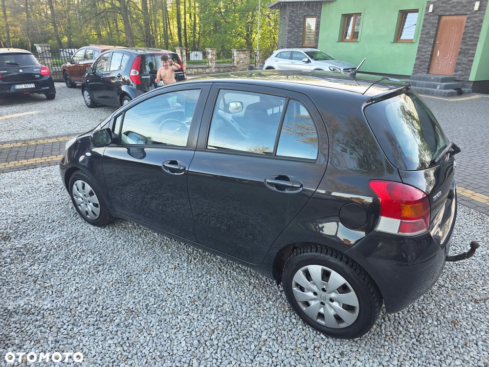 Toyota Yaris 1.33 VVT-i Cool - 3