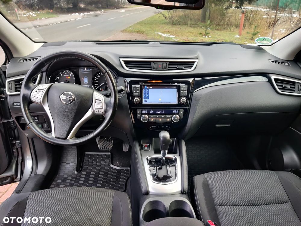 Nissan Qashqai 1.2 DIG-T Xtronic 360 - 26