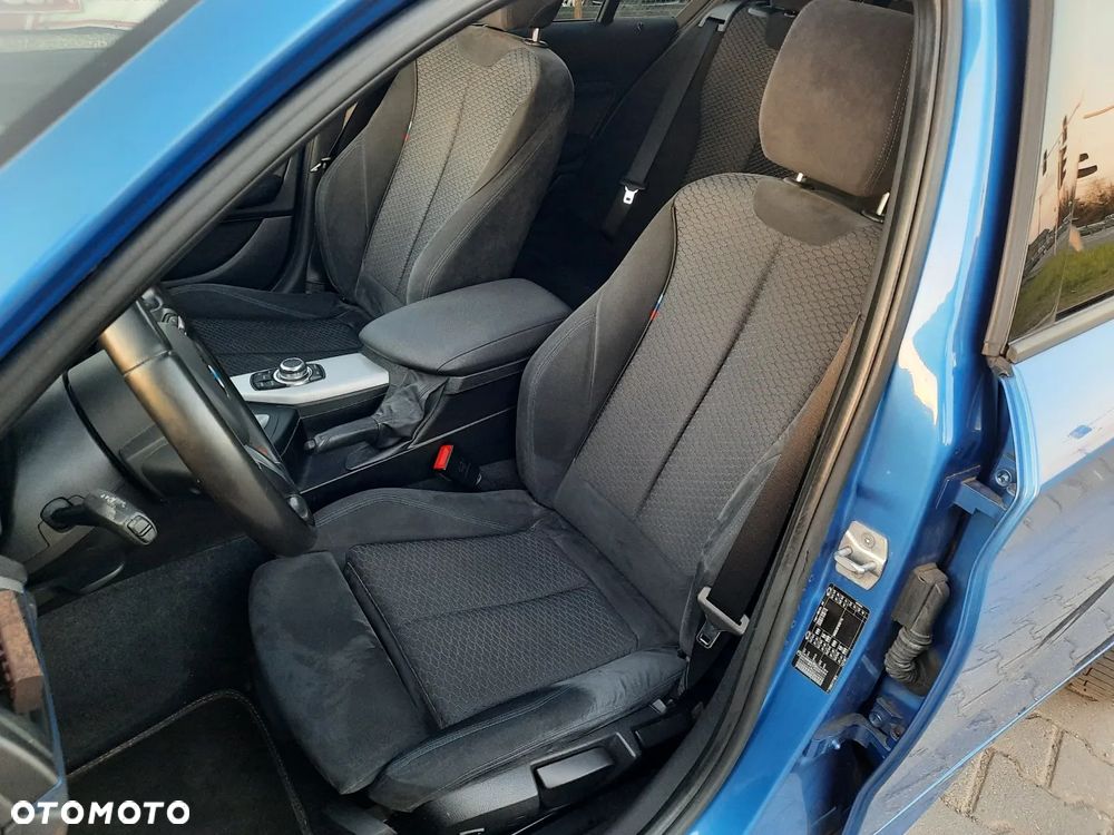 BMW Seria 1 120i M Sport - 18