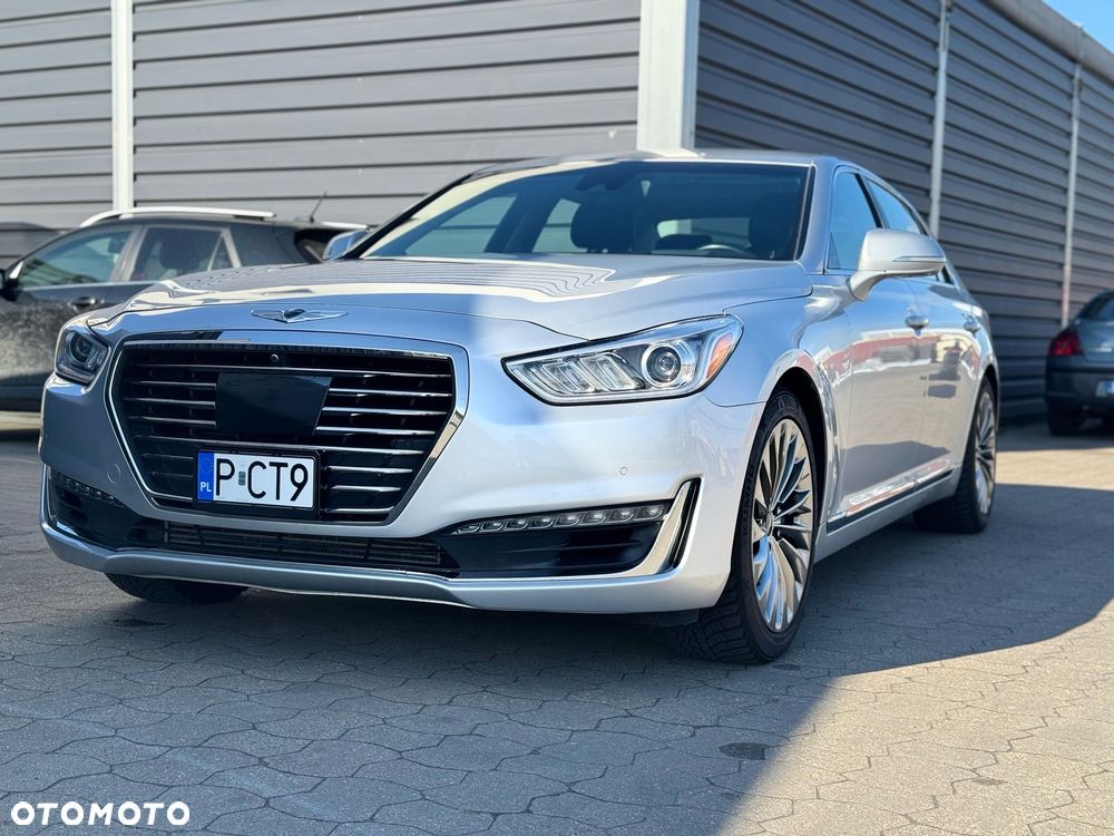 Genesis G90 - 12