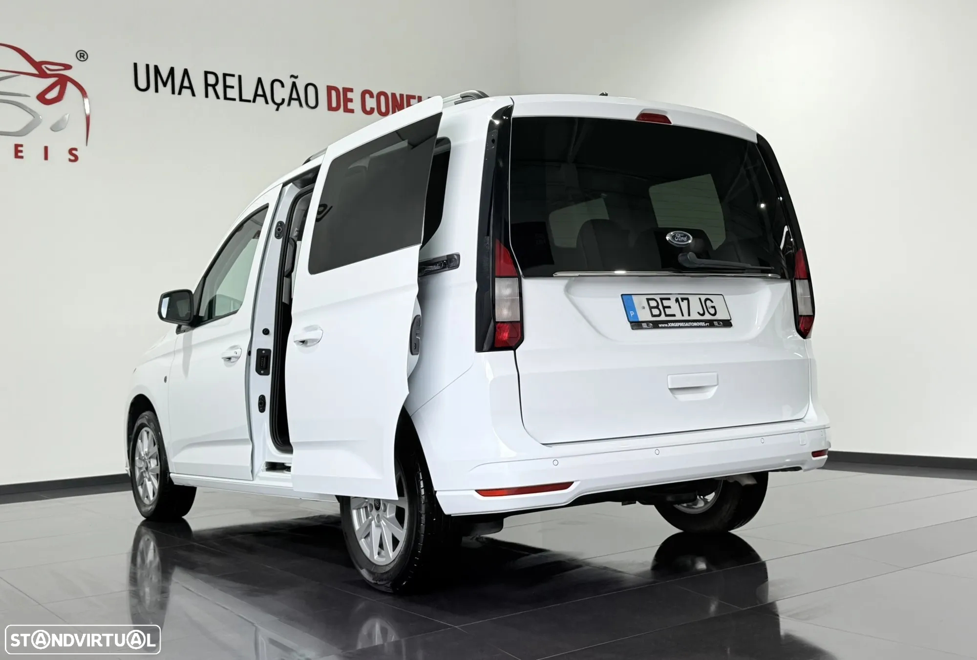 Ford Tourneo Connect 2.0 TDCi Titanium - 20