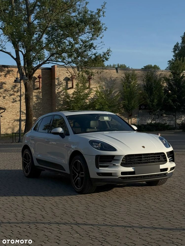 Porsche Macan Standard - 3