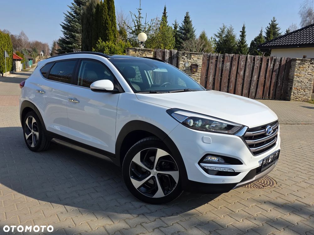Hyundai Tucson 2.0 CRDI 4WD Automatik Premium - 26