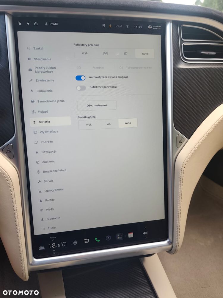 Tesla Model S - 25