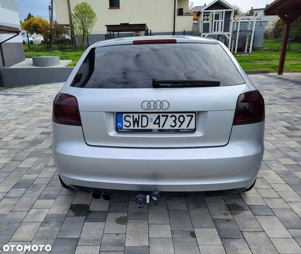 Audi A3 3-drzwiowe 2.0 TDI DPF Ambiente - 2