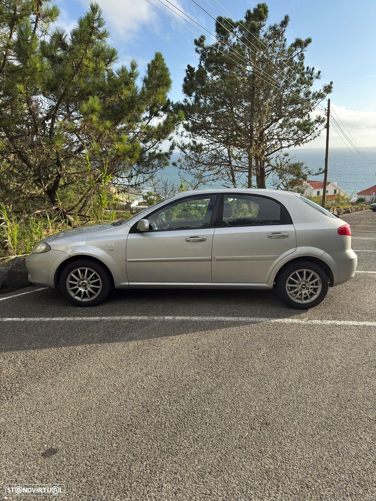 Chevrolet Lacetti 1.4 SX - 11