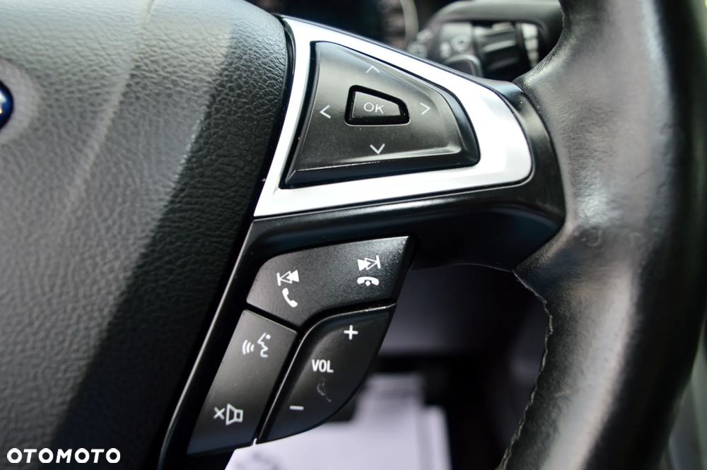 Ford Mondeo Turnier 2.0 TDCi Start-Stopp PowerShift-Aut Titanium - 34