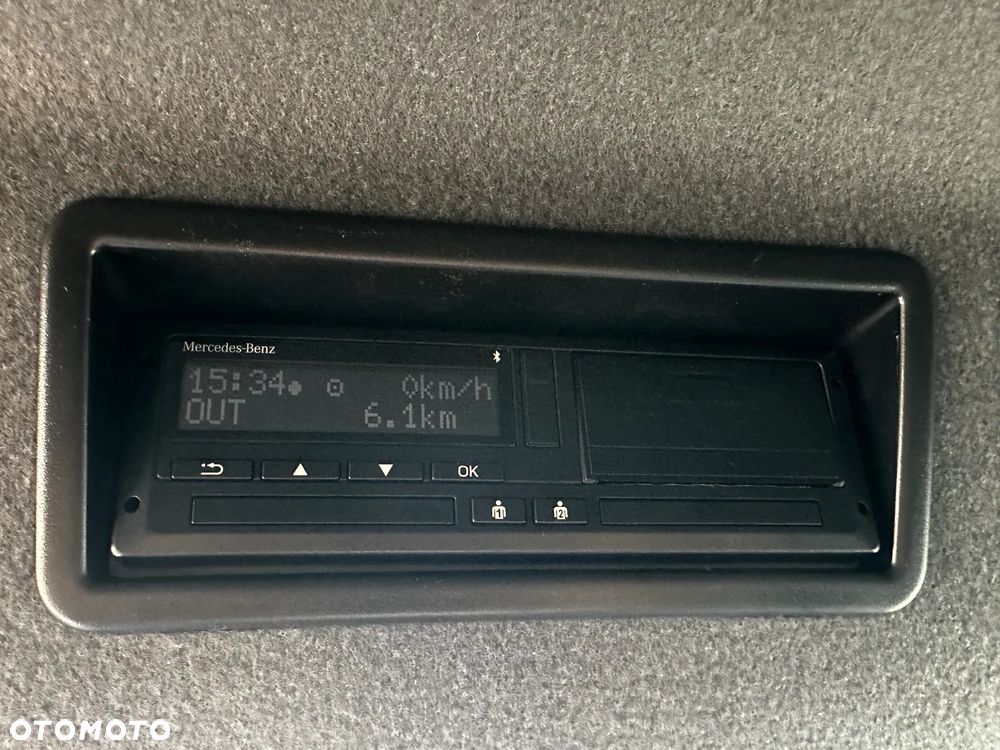 Mercedes-Benz Sprinter - 25