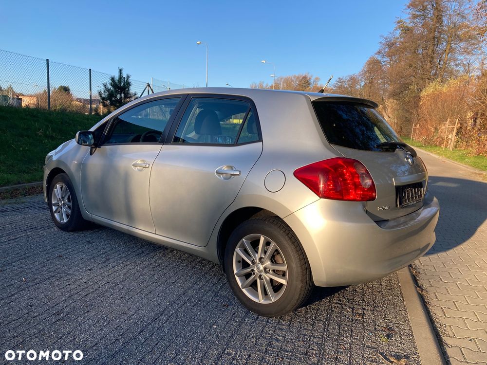 Toyota Auris 1.6 2010 - 22