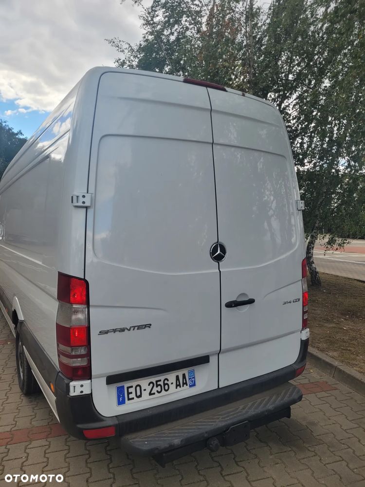 Mercedes-Benz Sprinter - 9