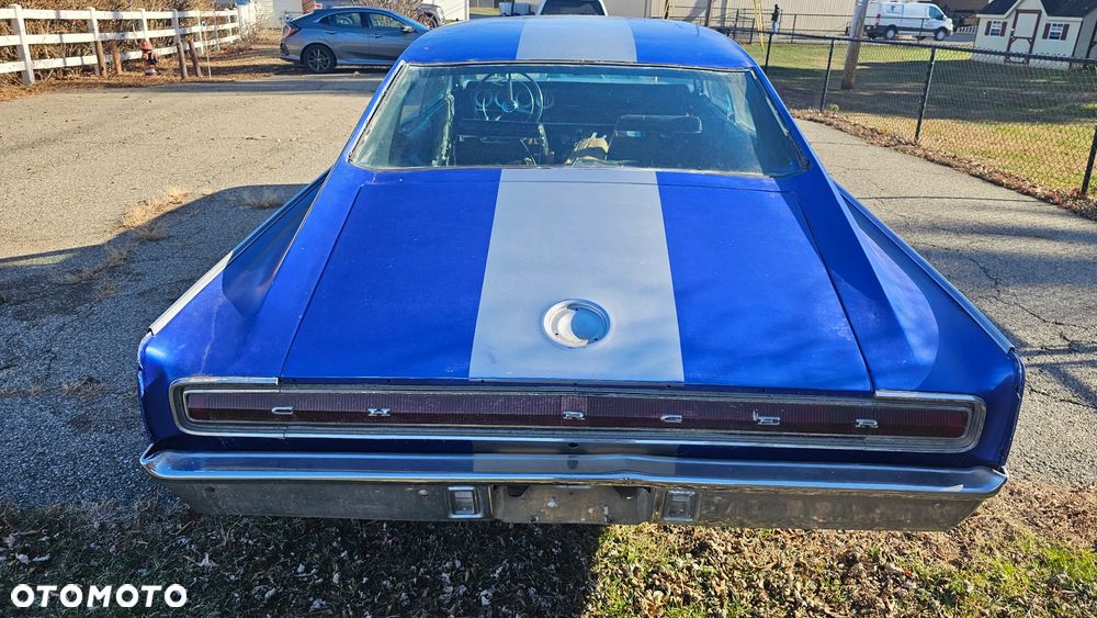 Dodge Charger - 4