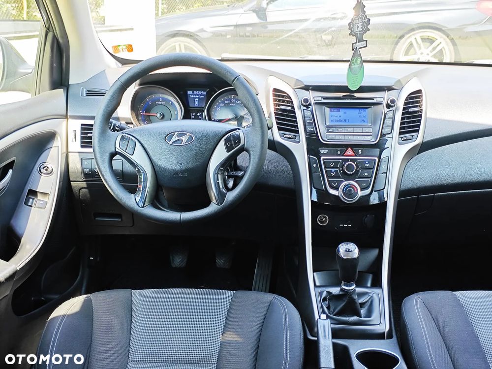 Hyundai i30 1.4 CRDi Premium - 27
