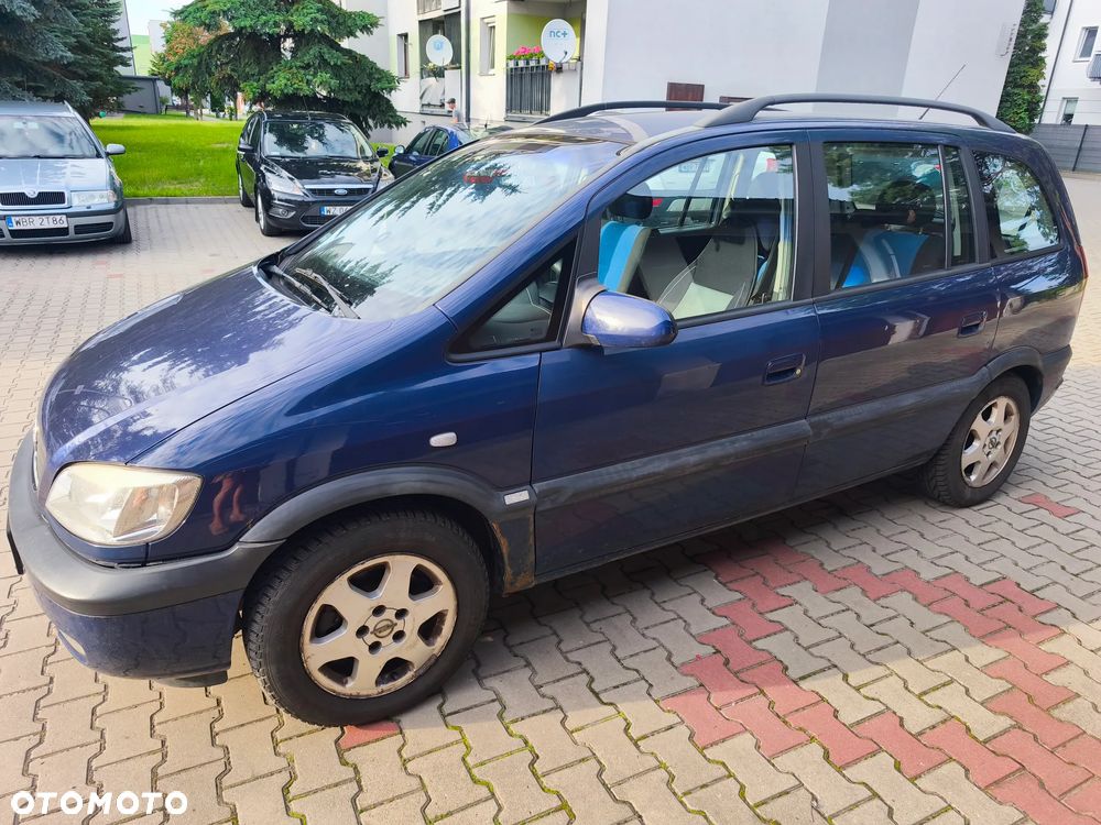 Opel Zafira 1.8 16V Comfort - 2