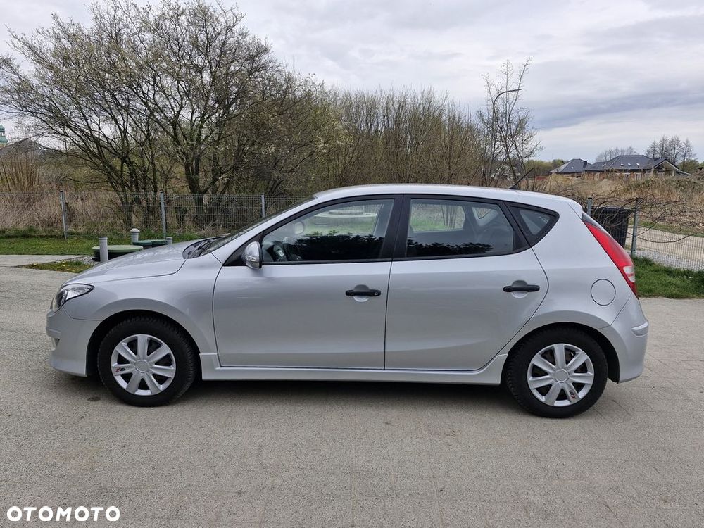 Hyundai i30 1.4 FIFA WM Edition - 9