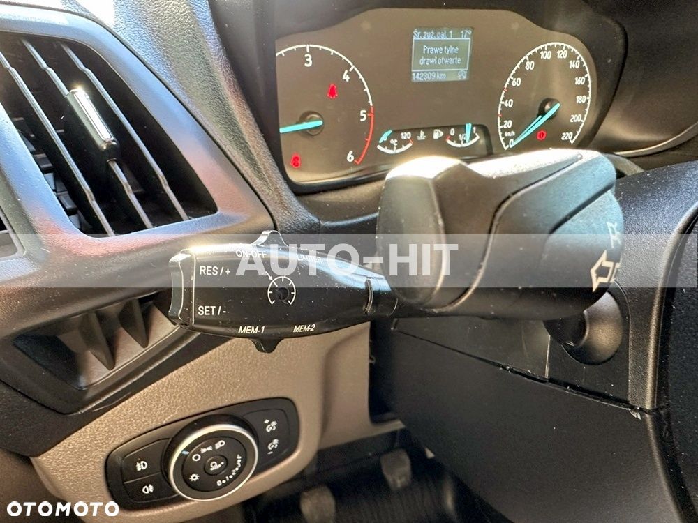 Ford Transit - 22