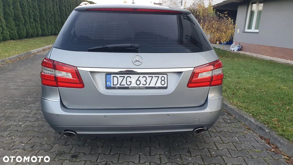 Mercedes-Benz Klasa E 300 BlueTEC 7G-TRONIC Elegance - 21