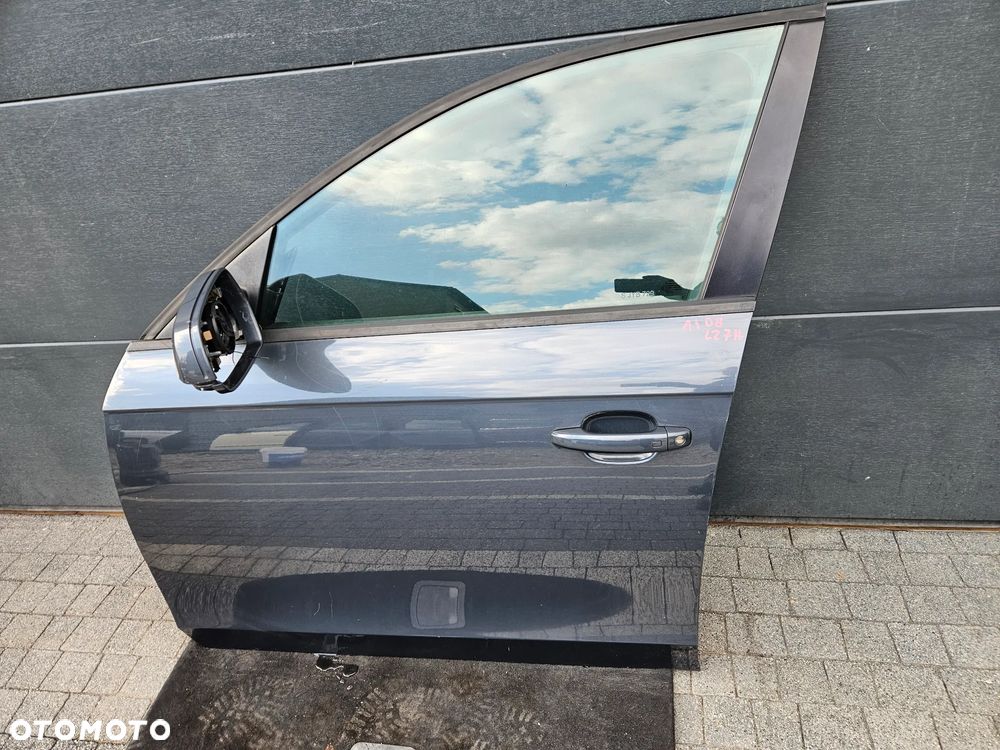 Audi A4 B8 LZ7H Drzwi Lewe Przednie - 1