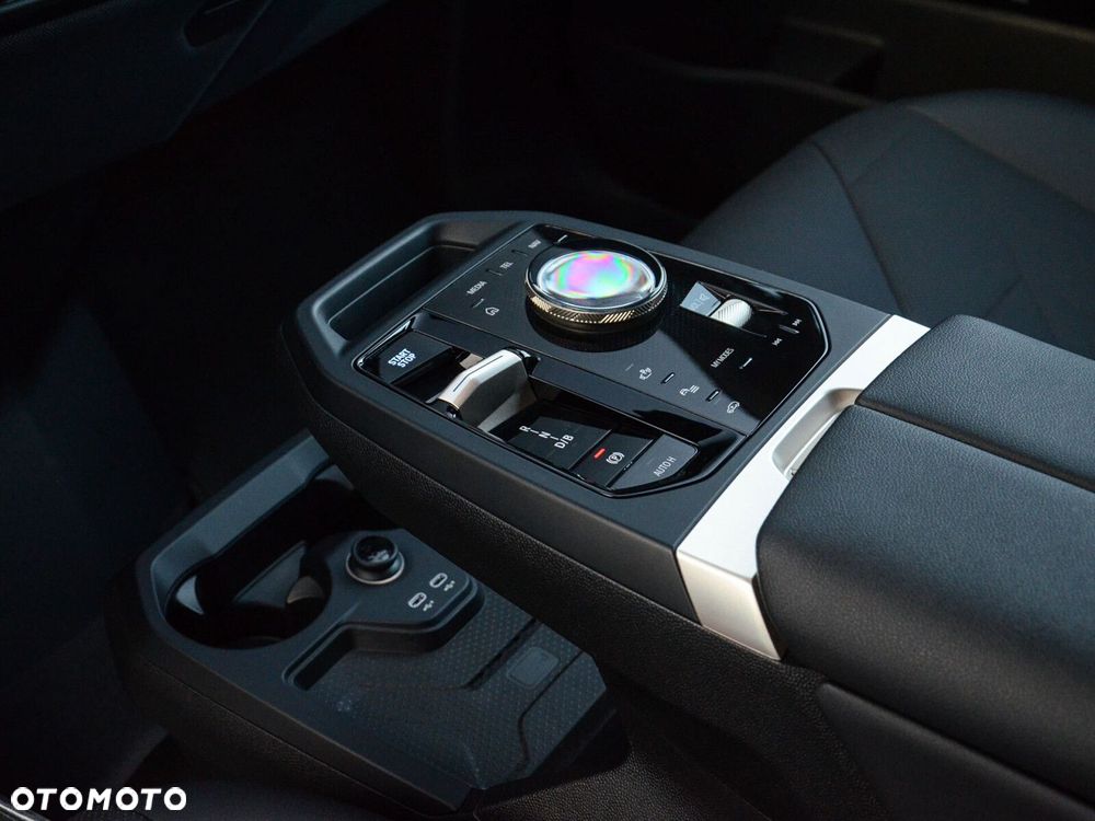 BMW iX xDrive50 111.5kWh Signature - 25