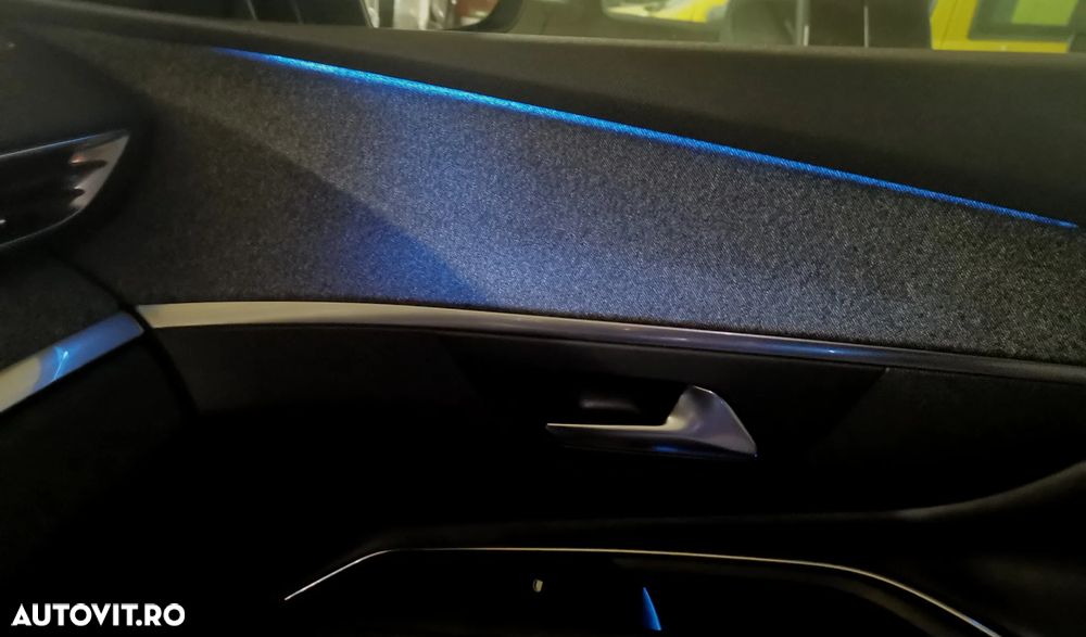 Peugeot 3008 1.5 BlueHDI S&S EAT8 Allure - 25