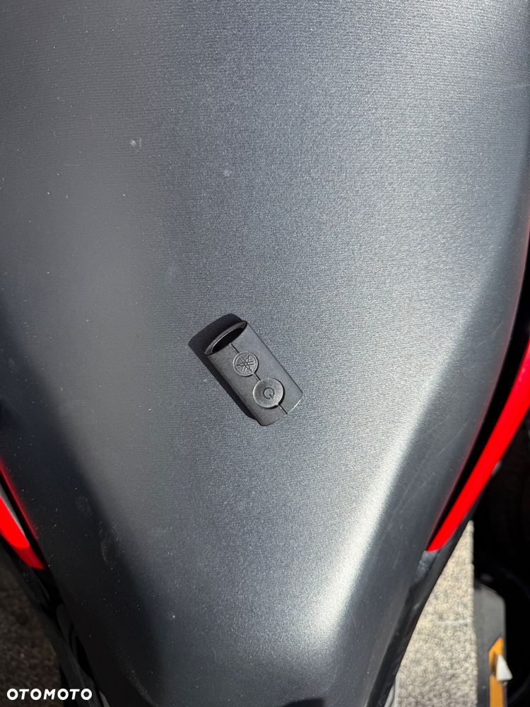 Yamaha NMAX - 15