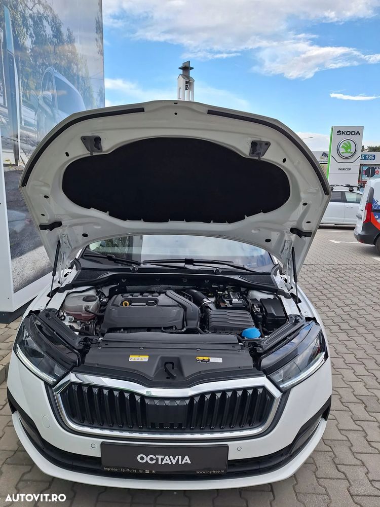 Skoda Octavia 1.5 TSI DSG MHEV Style - 29