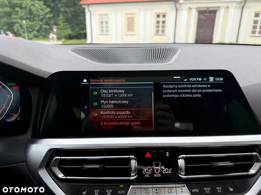 BMW Seria 3 330i xDrive - 30