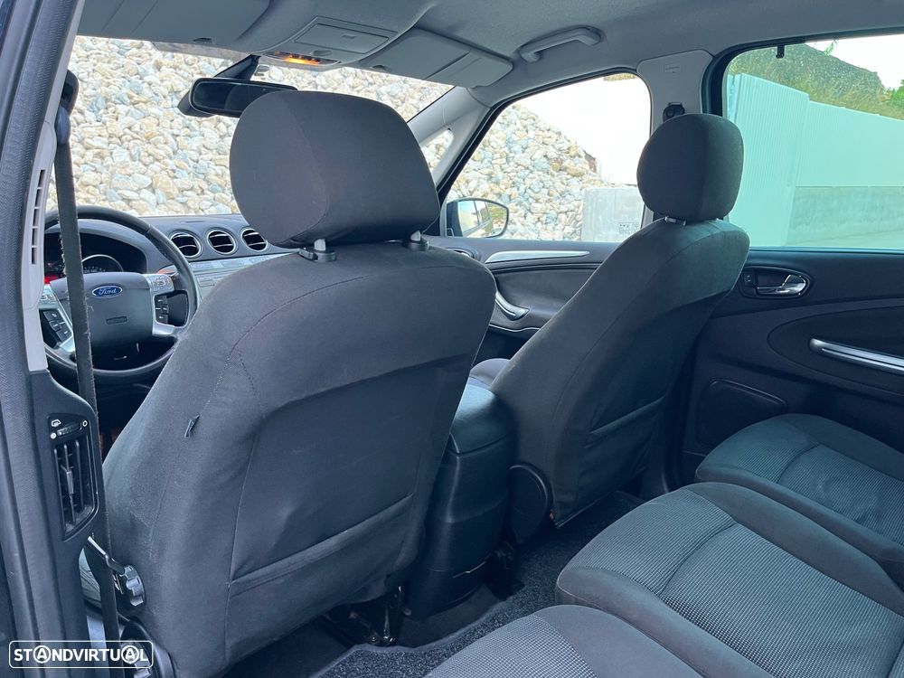 Ford S-Max 1.8 TDCi Titanium 7L - 29