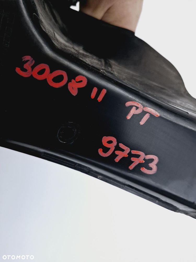 LAMPA PRAWY TYŁ PEUGEOT 3008 II 2016- 9810477080 - 7
