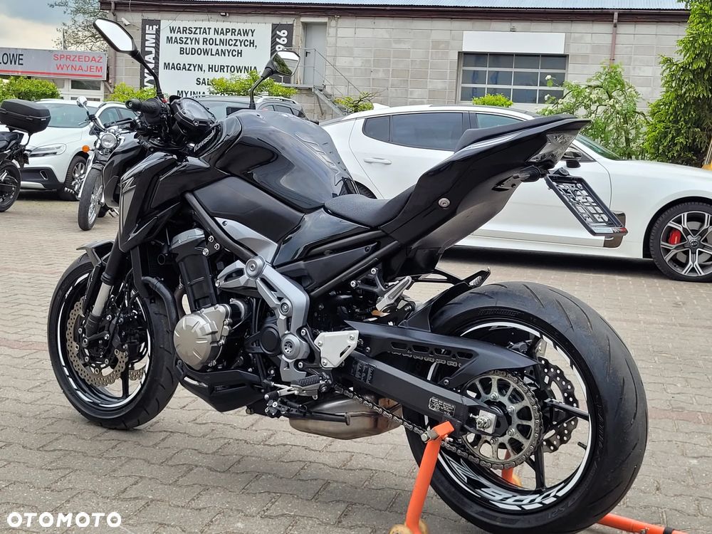 Kawasaki Z 900 - 21