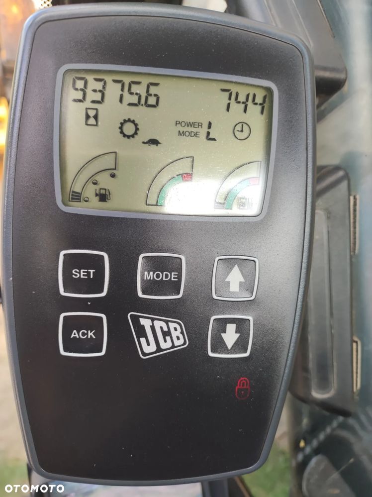 JCB JS 260 - 12