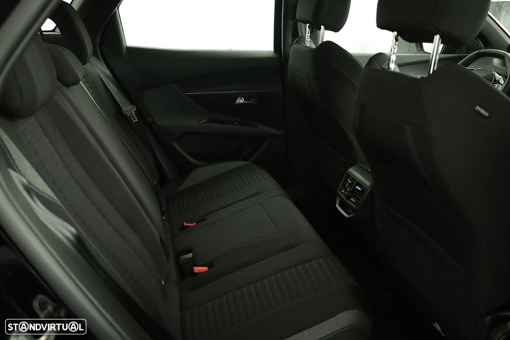 Peugeot 3008 1.6 Hybrid Allure e-EAT8 - 23