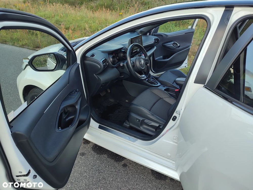 Toyota Yaris Hybrid 1.5 Selection Style - 14