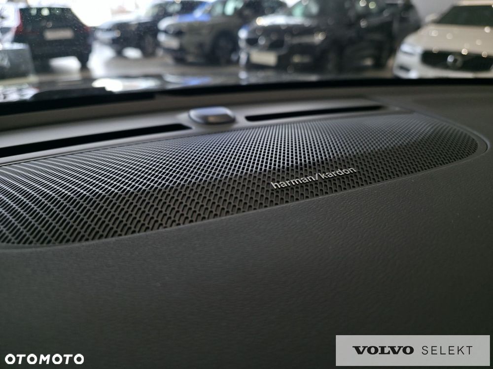 Volvo XC 40 - 23