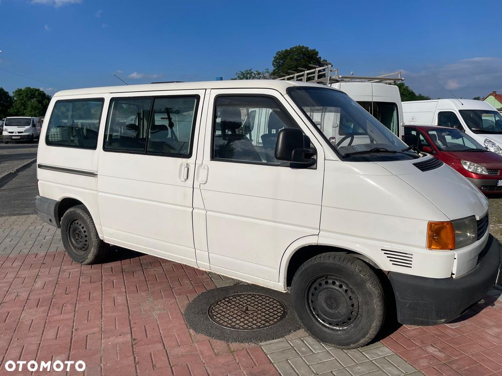 Volkswagen Transporter - 1
