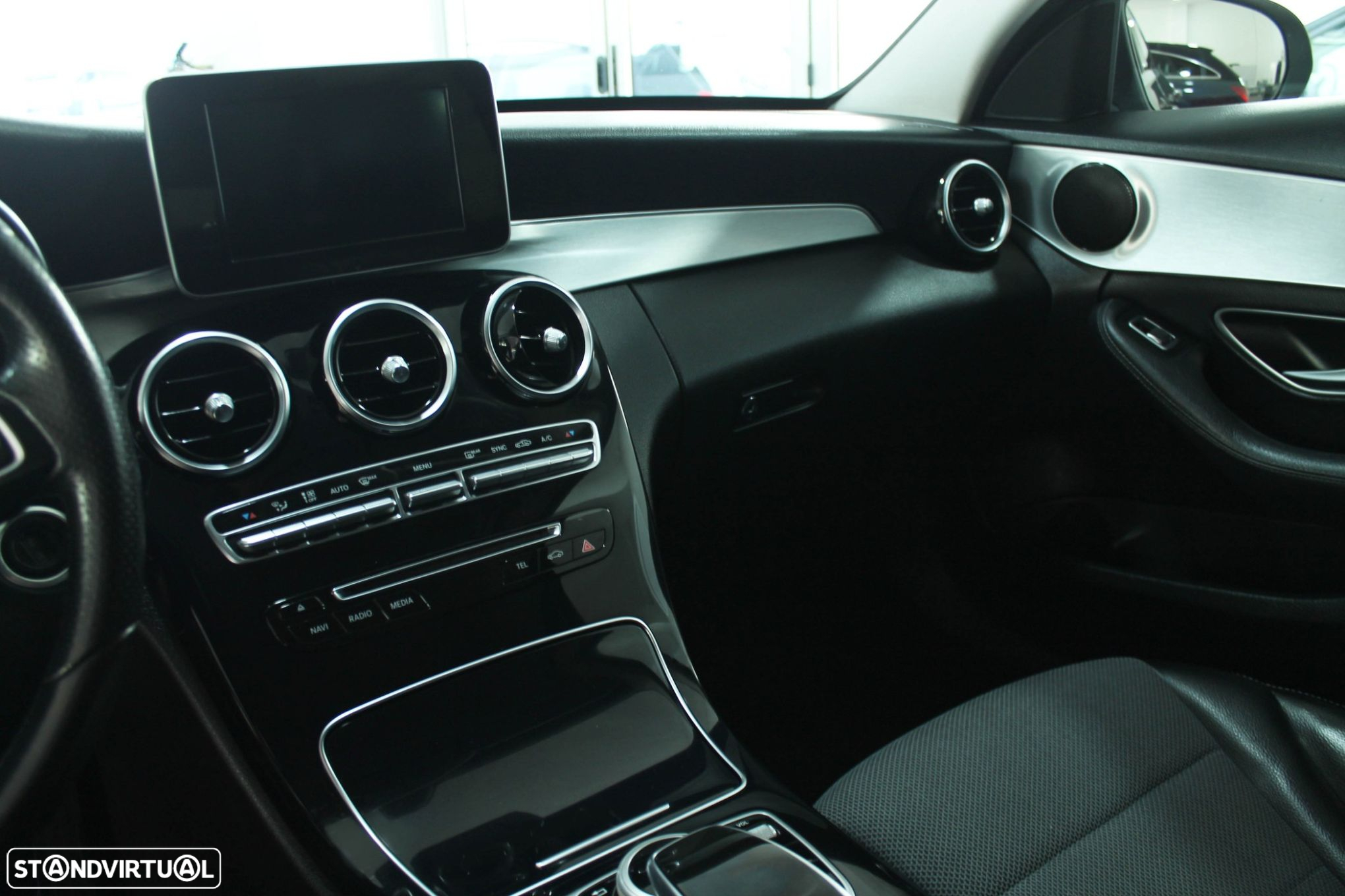 Mercedes-Benz C 200 d Avantgarde Aut. - 23