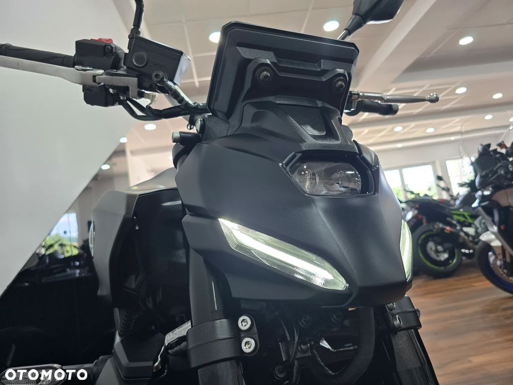 Yamaha MT - 37